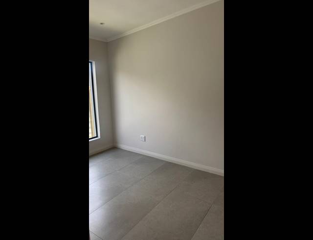 3 BEDROOM HOUSE FOR SALE IN PALM LAKES ESTATE